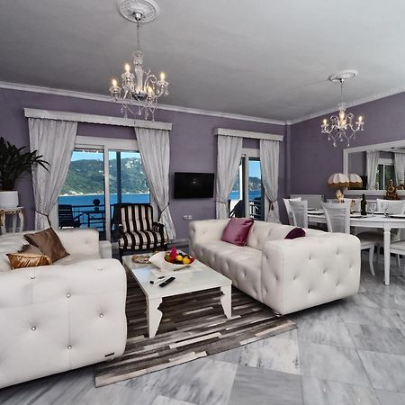 Villa Euphoria Apts Afión מראה חיצוני תמונה