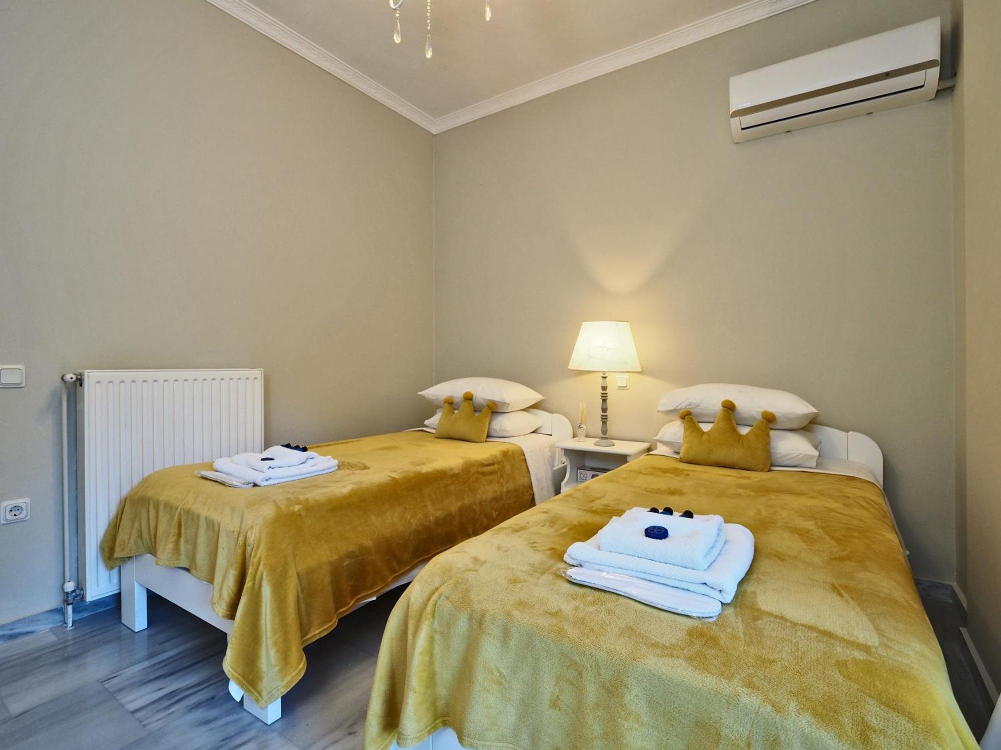 Villa Euphoria Apts Afión מראה חיצוני תמונה