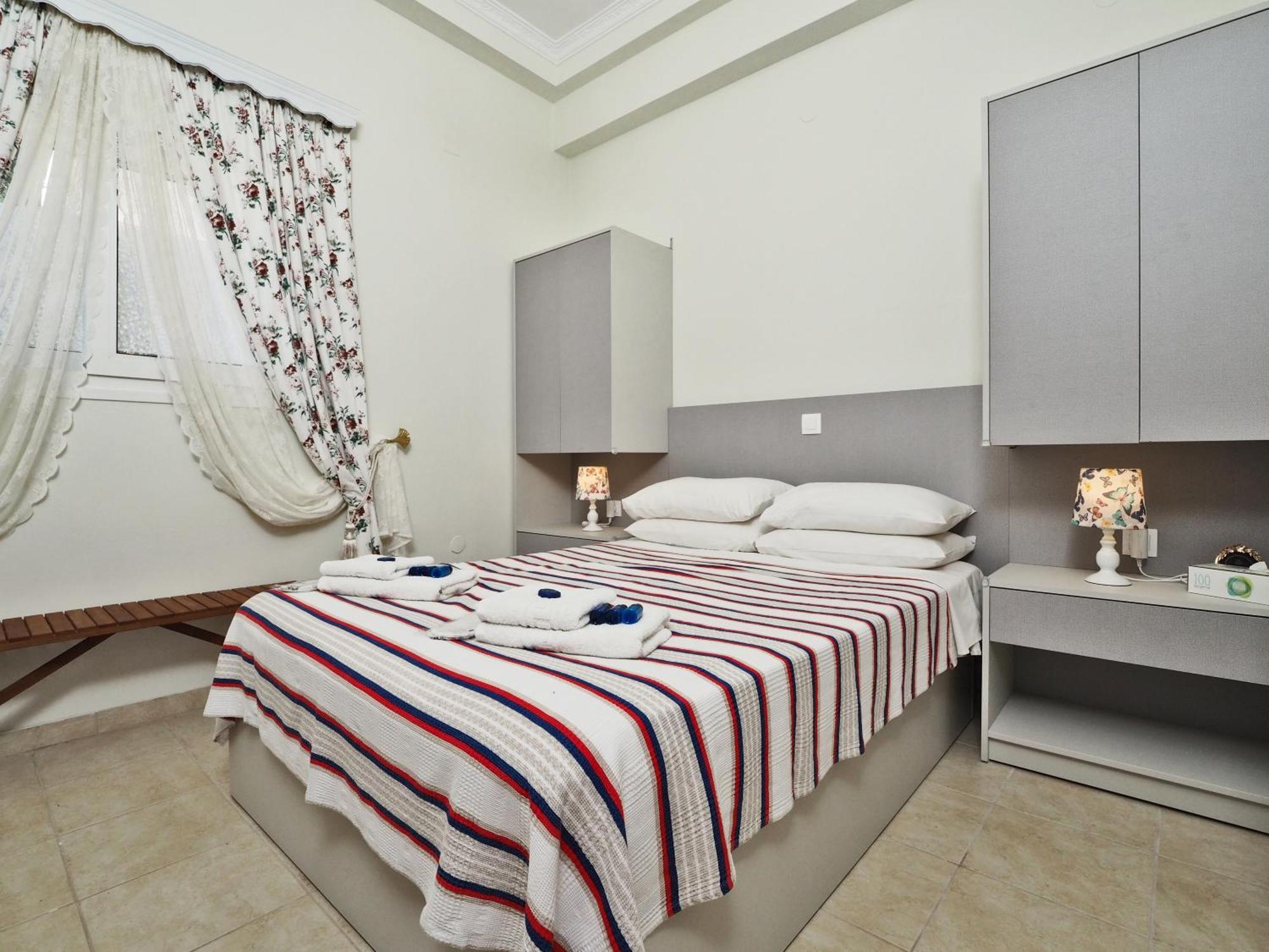 Villa Euphoria Apts Afión מראה חיצוני תמונה
