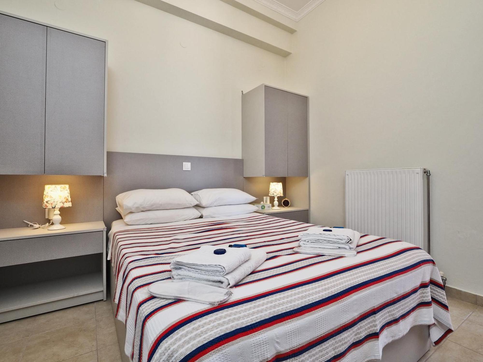 Villa Euphoria Apts Afión מראה חיצוני תמונה